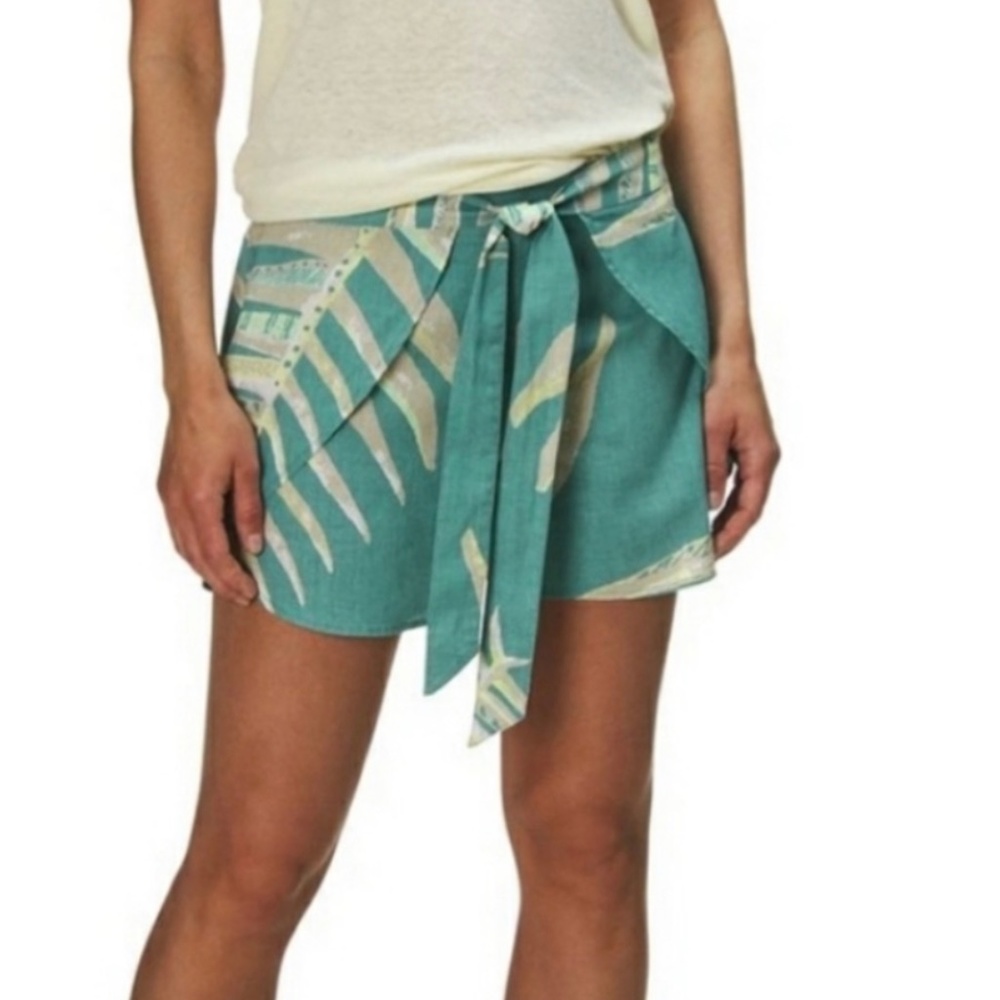 Patagonia palms of my heart big dam blue turquoise tie front shorts size large